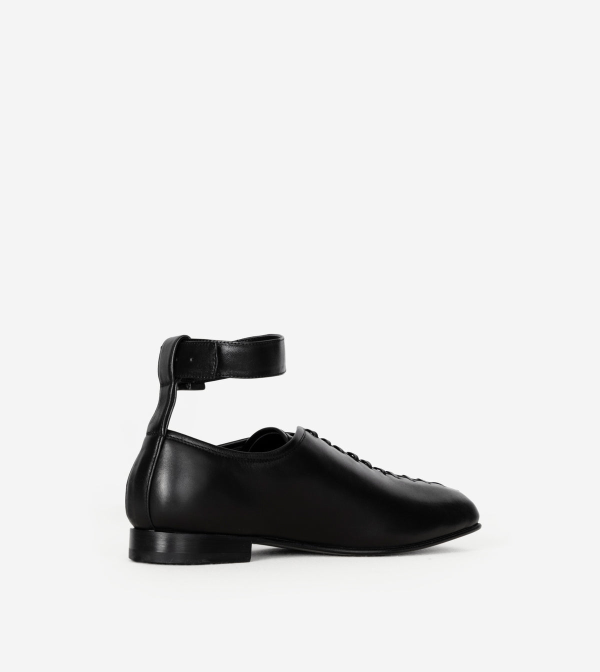 LACED-UP LOAFER 001